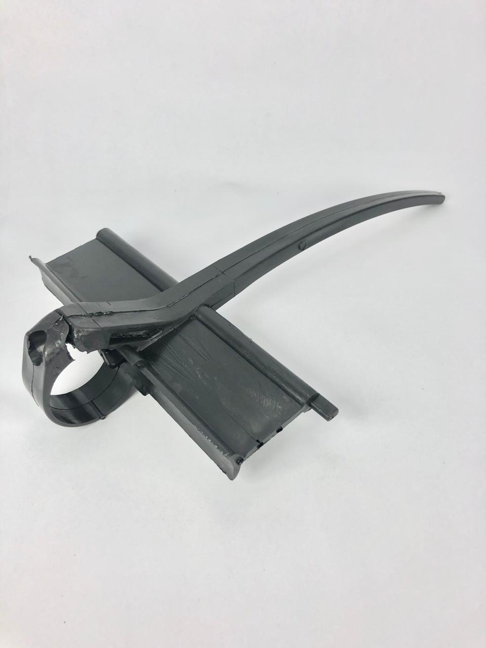 Z3302 - DEDO MOLINETE COM ABA MODERNO 291210A1 410856A1 CASE 71389106 MASSEY 86608281 NEW HOLLAND AH166489 AH166493 JOHN DEERE